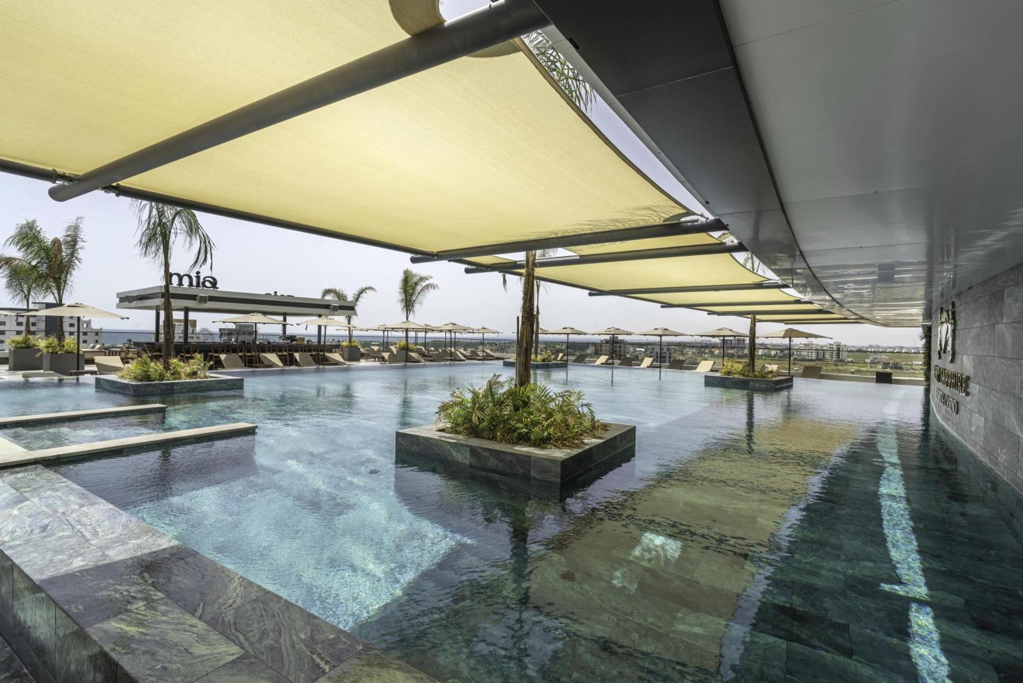 Grand Sapphire Resort & Casino Trikomo Exterior photo