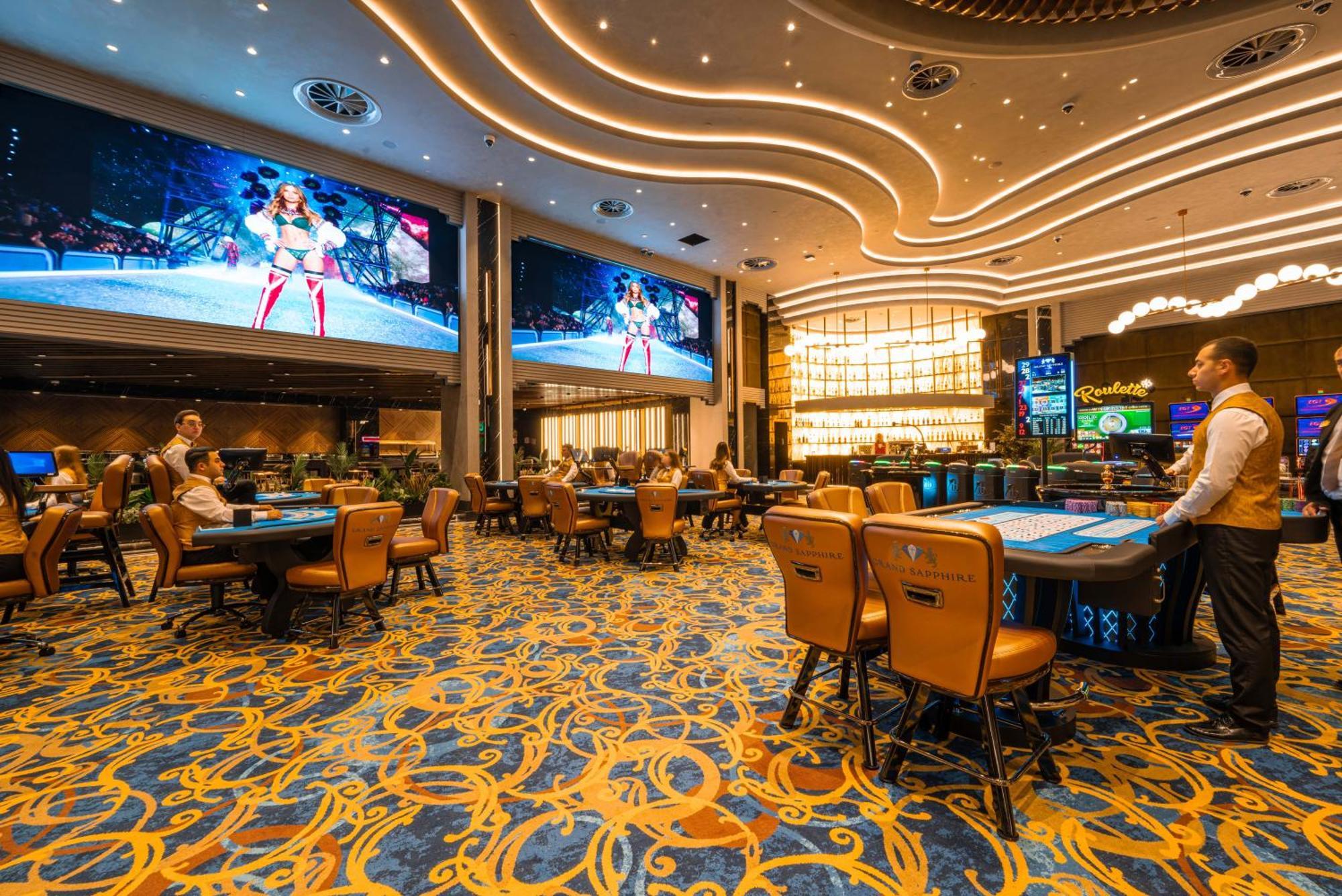 Grand Sapphire Resort & Casino Trikomo Exterior photo