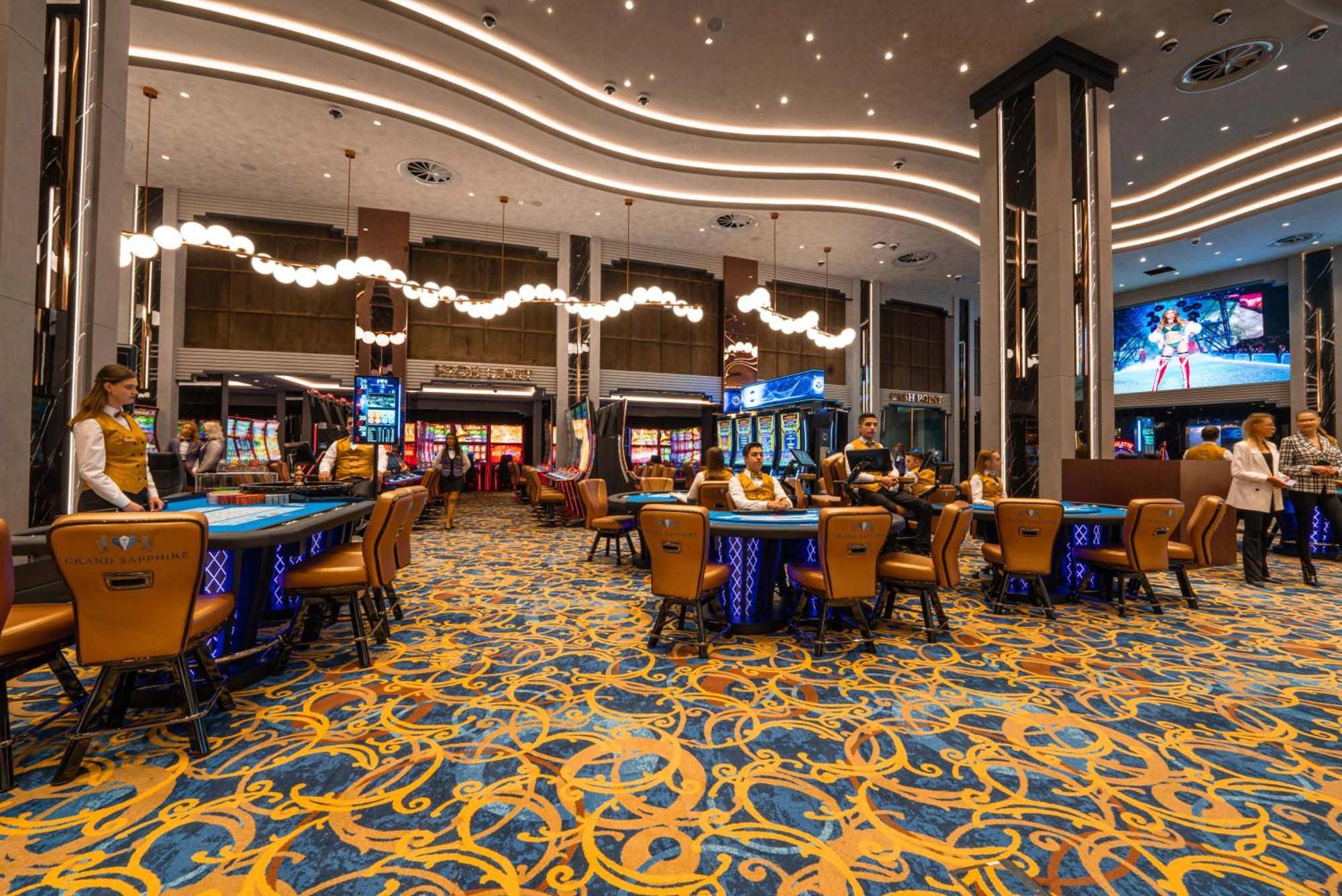 Grand Sapphire Resort & Casino Trikomo Exterior photo